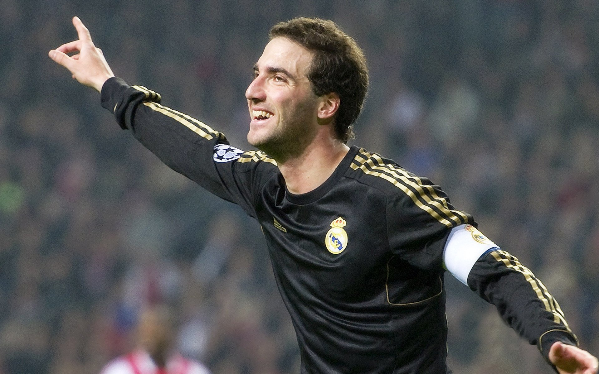 切特·霍姆格伦，当独角兽的阴影笼罩麦迪逊，新一代巨星于嘘声中加冕